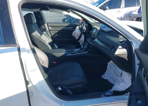 2021 Honda Accord Sport z USA, uszkodzony, nr VIN 1HGCV1F38MA042441